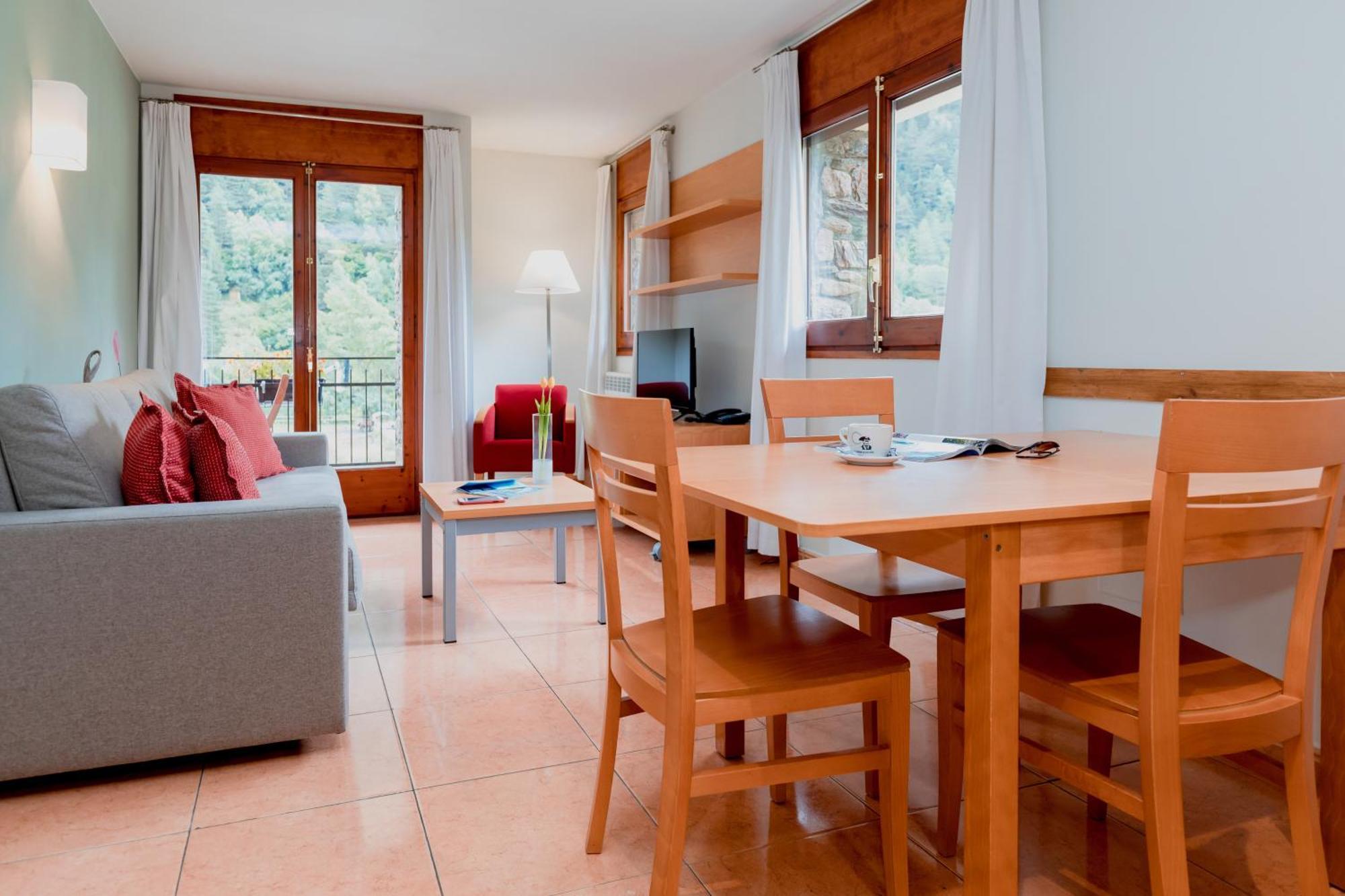 Pierre & Vacances Aparthotel La Tulipa Ordino Bagian luar foto