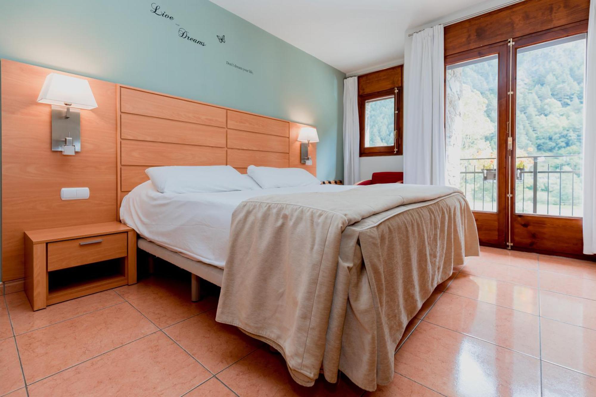 Pierre & Vacances Aparthotel La Tulipa Ordino Bagian luar foto