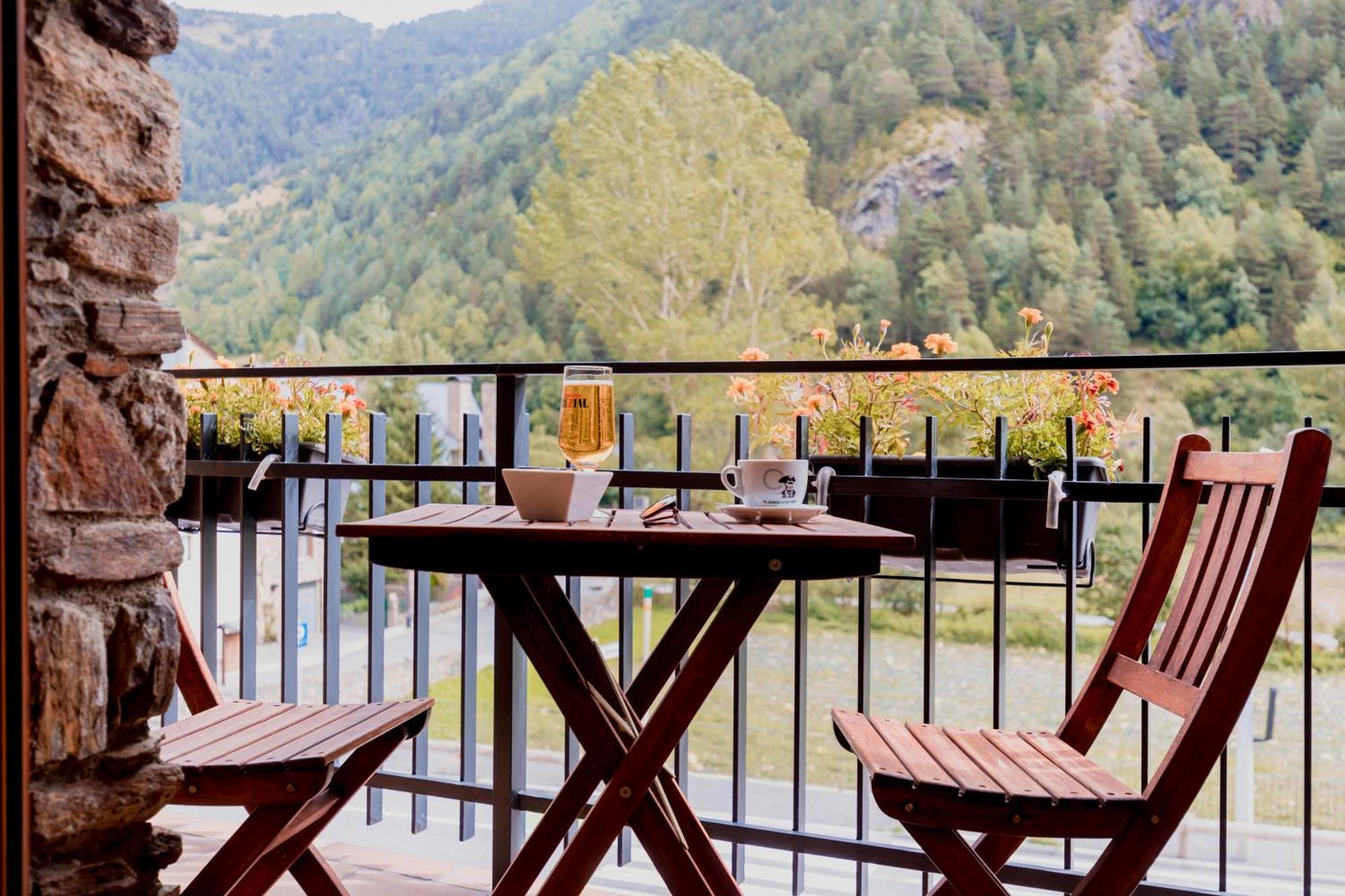 Pierre & Vacances Aparthotel La Tulipa Ordino Bagian luar foto