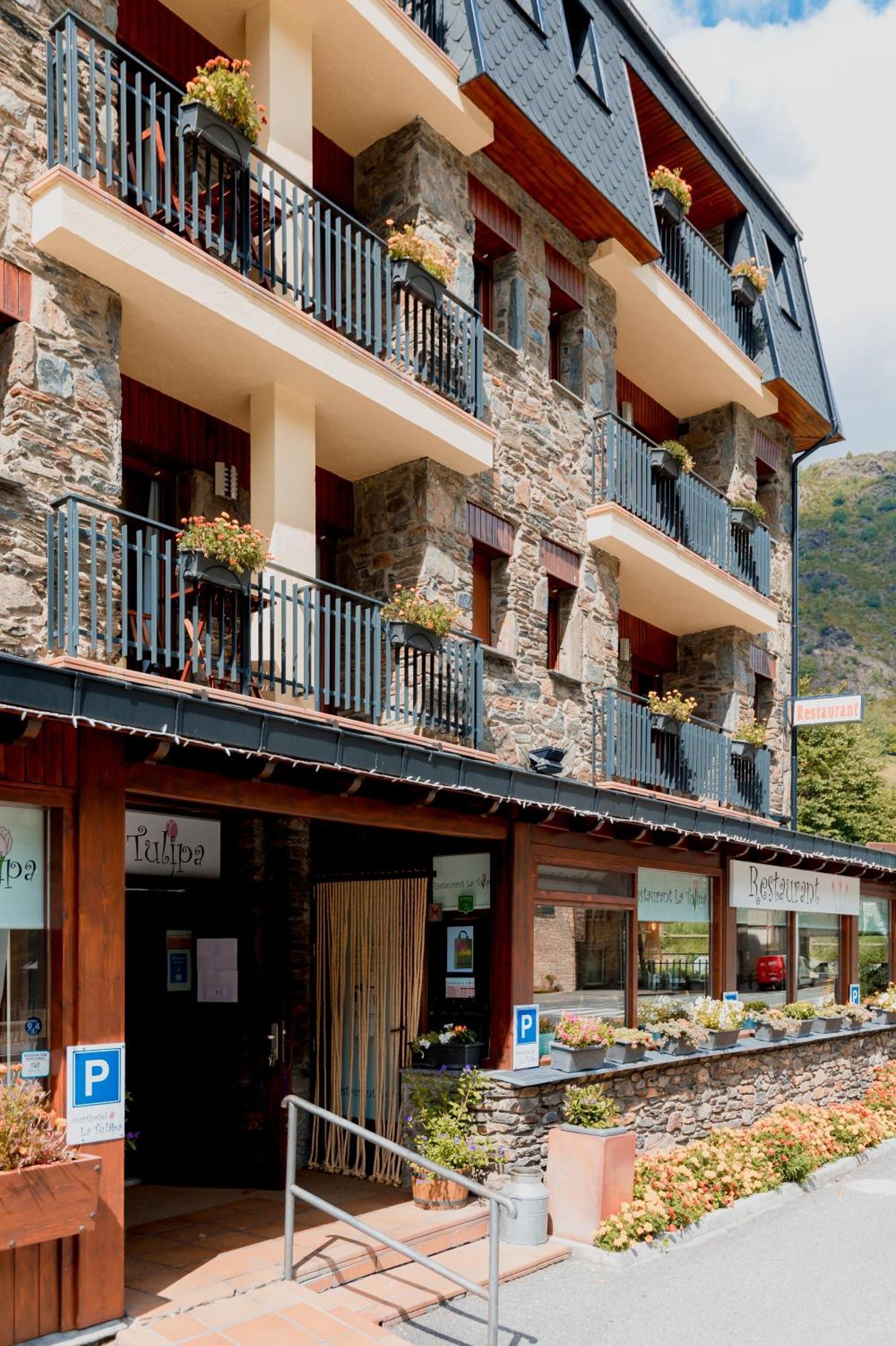 Pierre & Vacances Aparthotel La Tulipa Ordino Bagian luar foto
