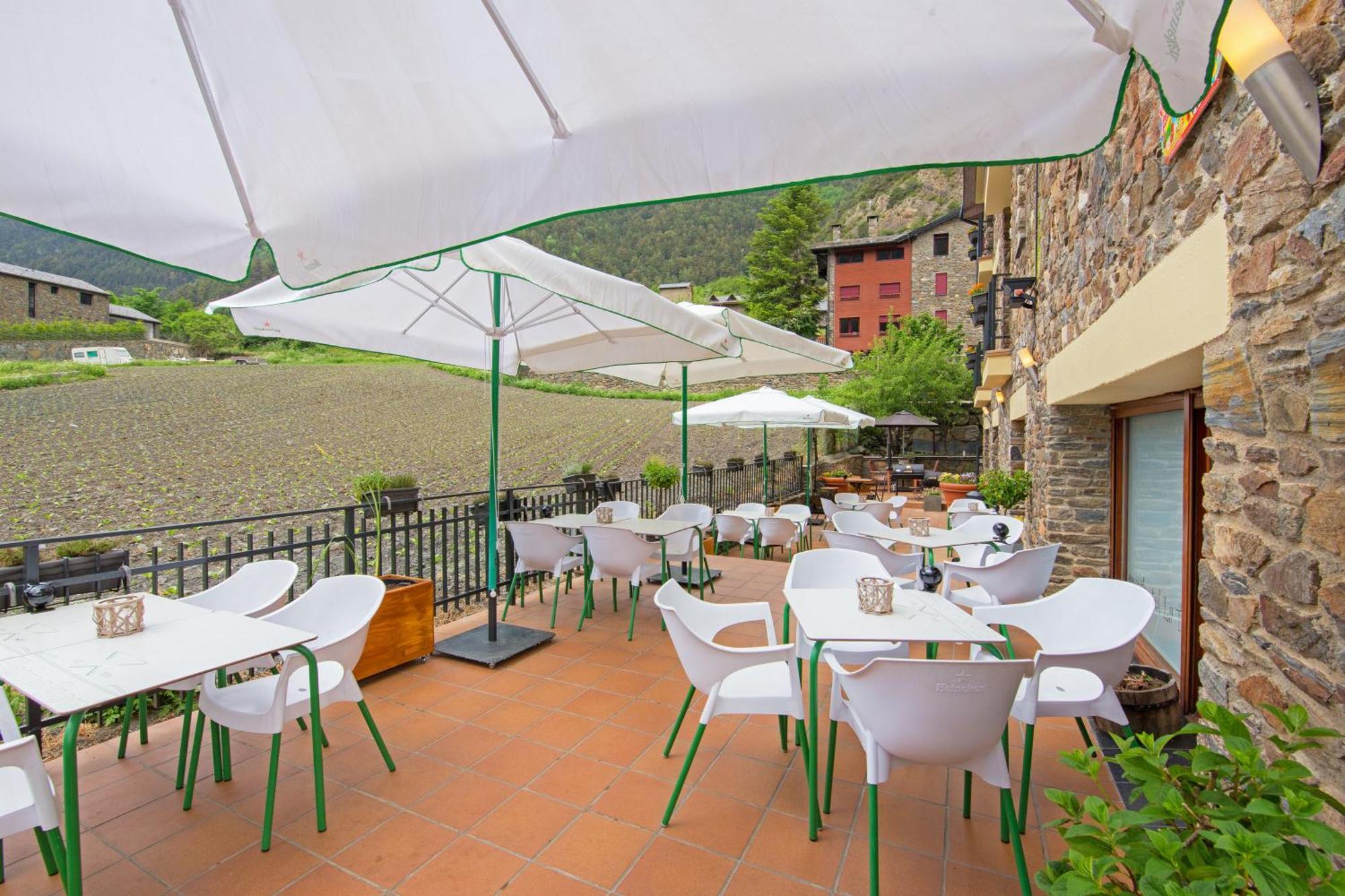 Pierre & Vacances Aparthotel La Tulipa Ordino Bagian luar foto